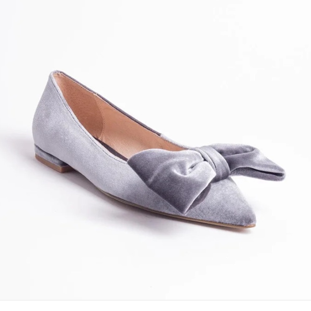 Cecelia New York Brie bow velvet shoes